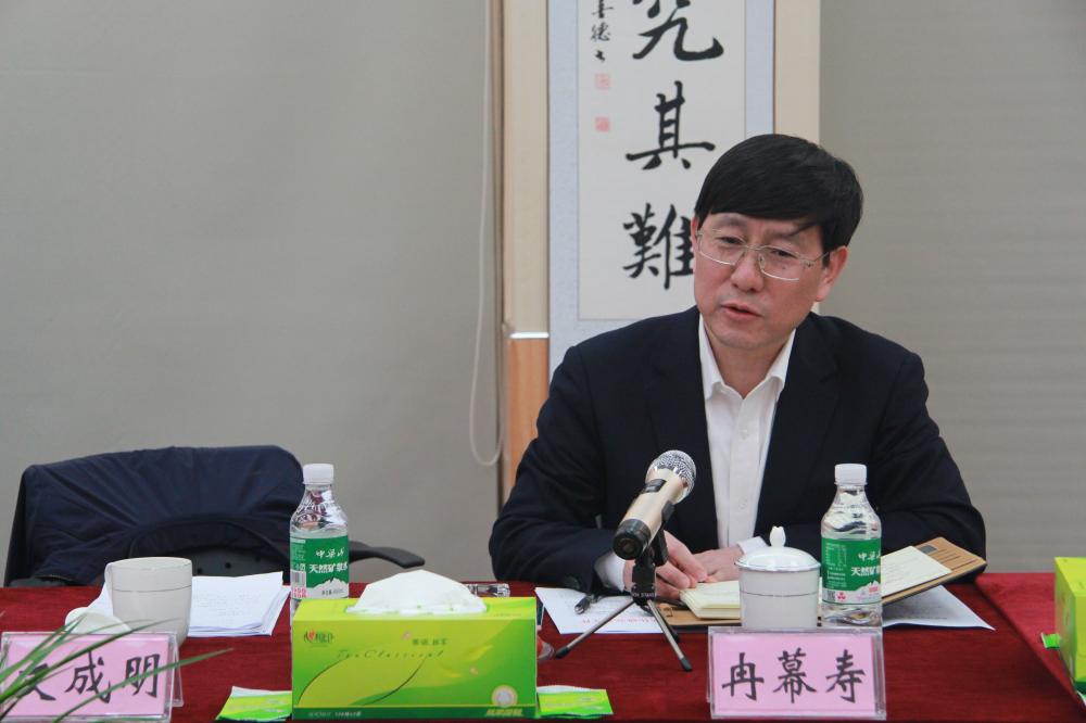5 重庆市烟草专卖局（公司）副总经理冉幕寿发言.jpg