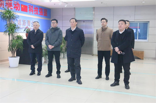 上海奉贤区委常委、常务副区长王建东一行到威斯腾生物交流访问，签订战略合作协议